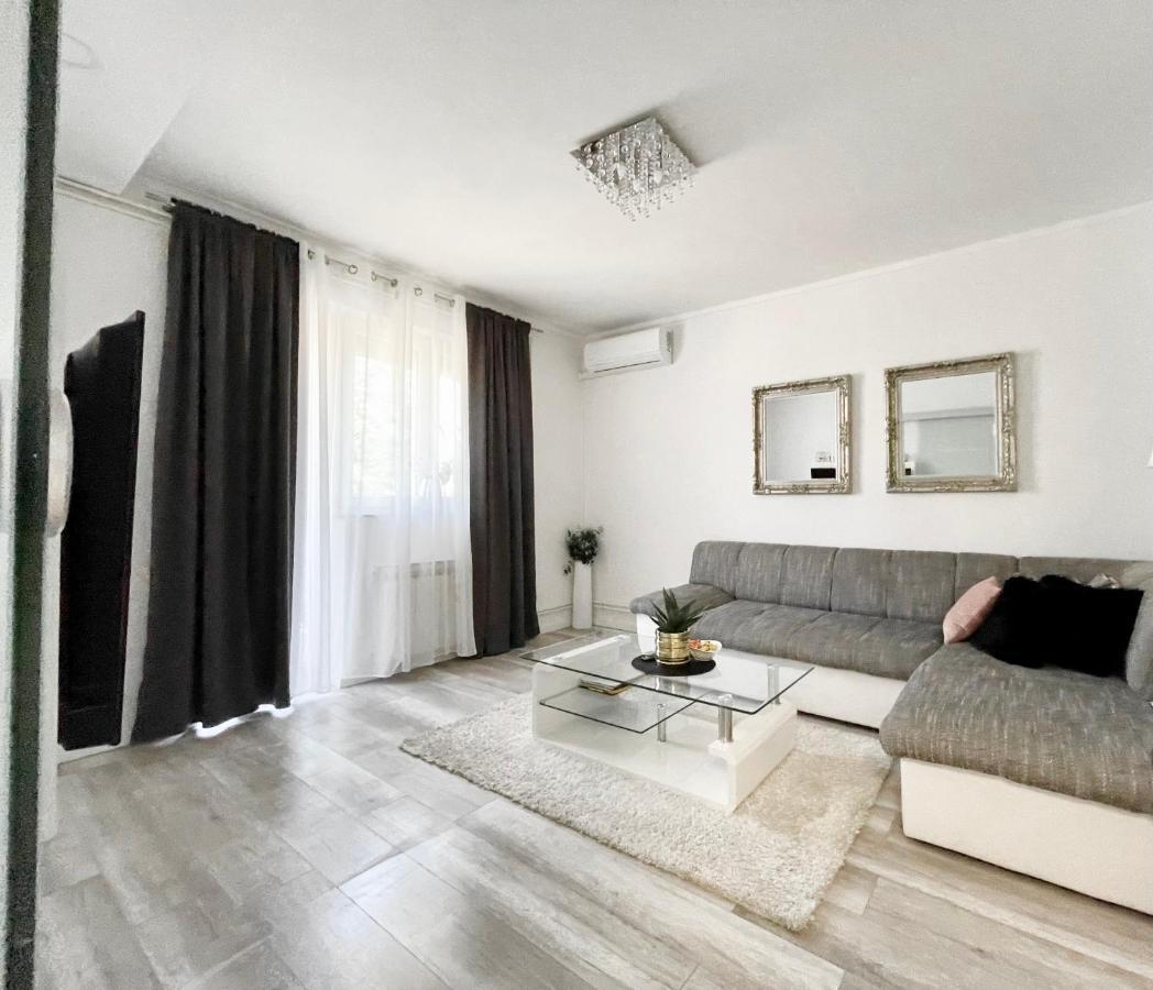Apartment "Mimoza 1" Self Check-In, Self Check-Out Otocac Exterior photo